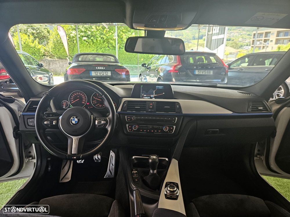 BMW 320 d Pack M - 27