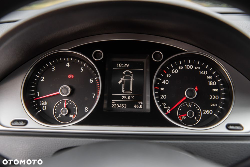 Volkswagen Passat Variant - 21