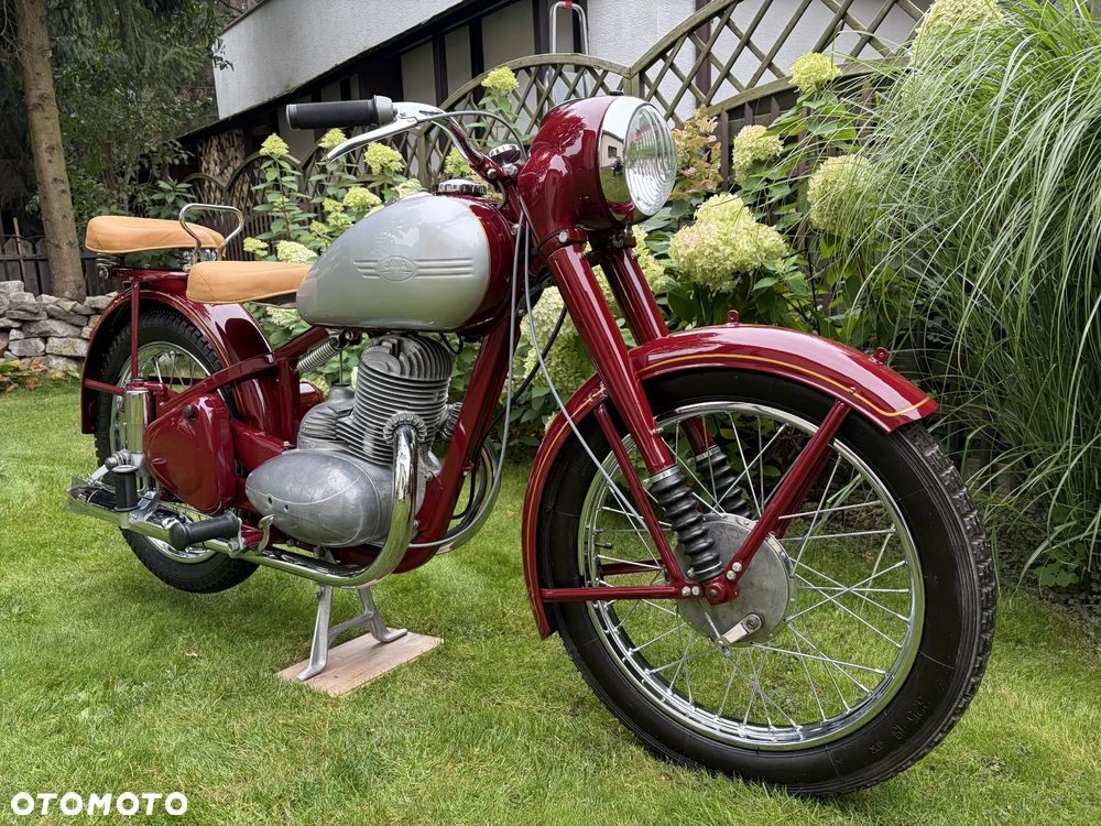 Jawa 250 - 16
