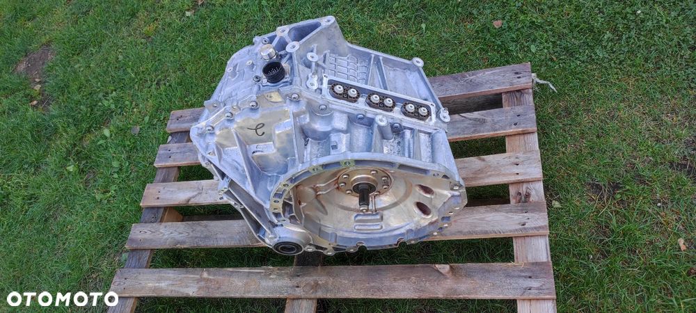 Skrzynia biegów  Chrysler Pacifica Hybrid 2017 Lekko Uszkodzona - 3