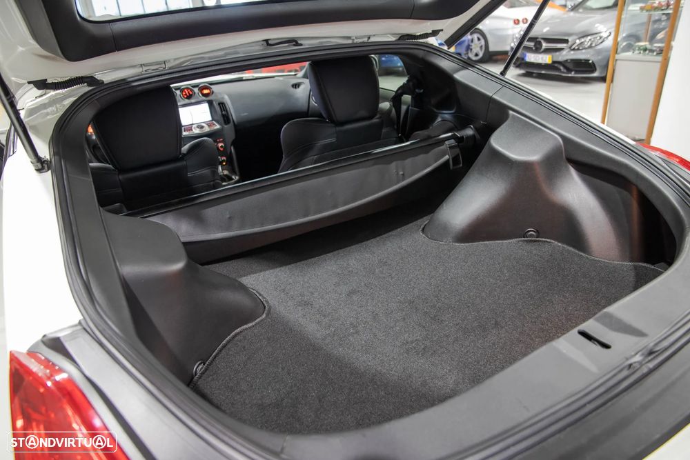 Nissan 370 Z Standard - 27