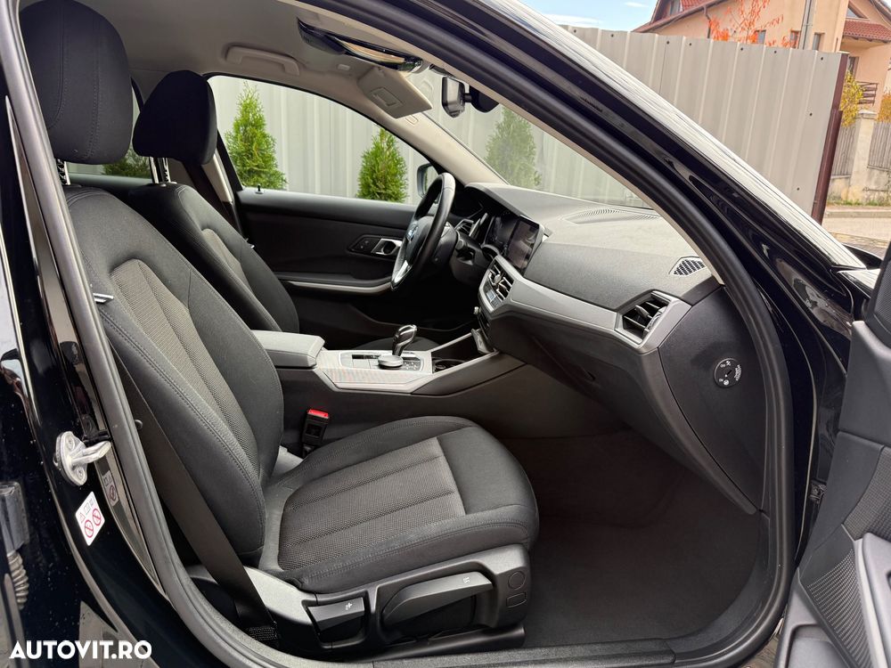 BMW Seria 3 320d xDrive AT MHEV - 6