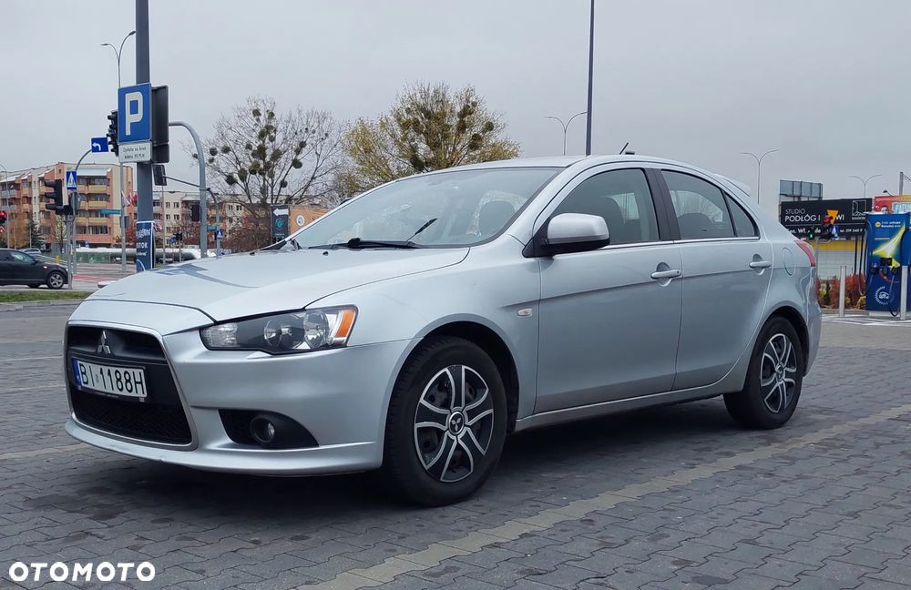 Mitsubishi Lancer 1.8 Invite - 7