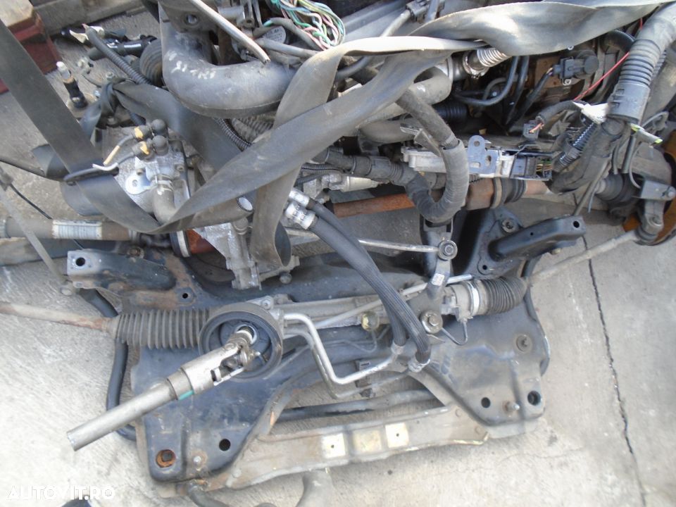 Jug motor Peugeot 206 1.4 HDI din 2005 - 1