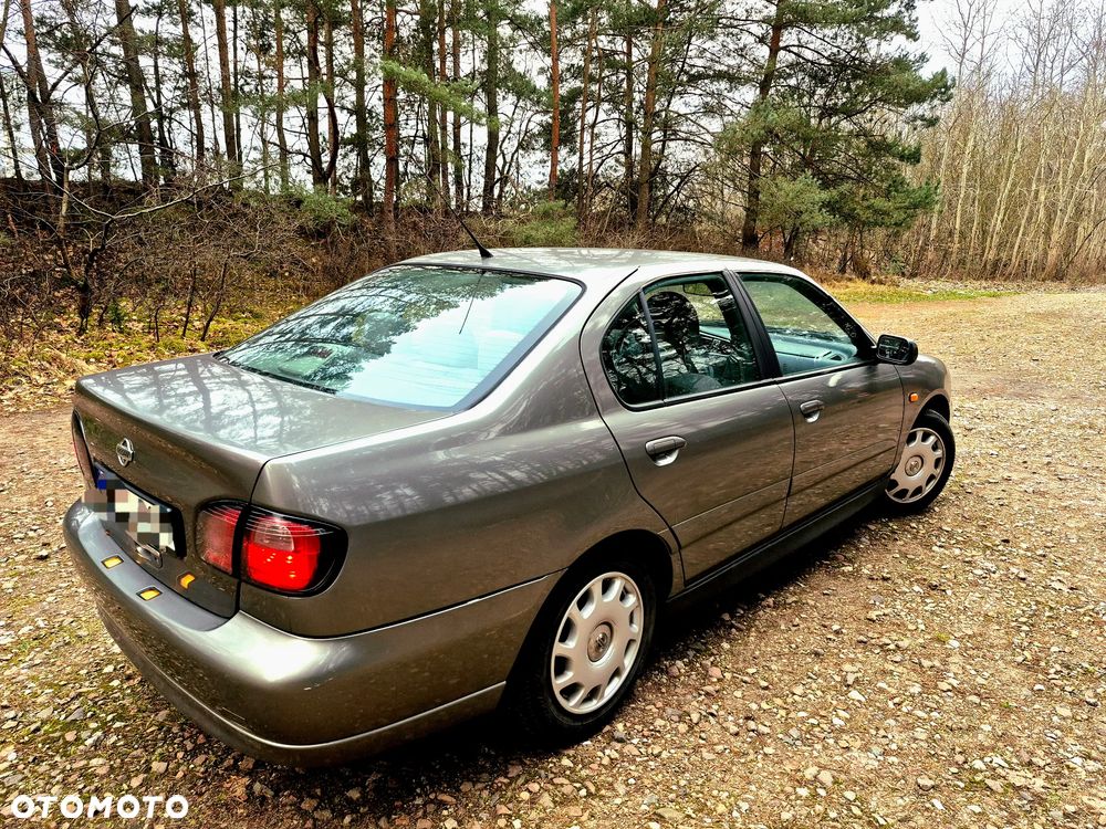 Nissan Primera 1.6 Comfort - 10
