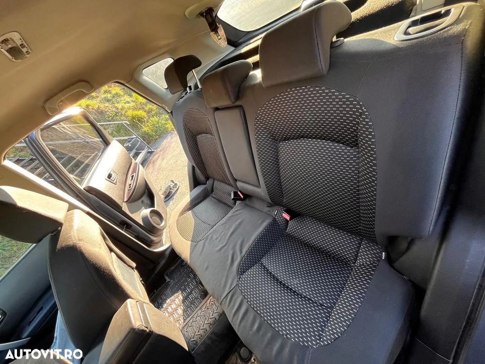 Nissan Qashqai 2.0 DCI 4 x 4 DPF tekna - 21