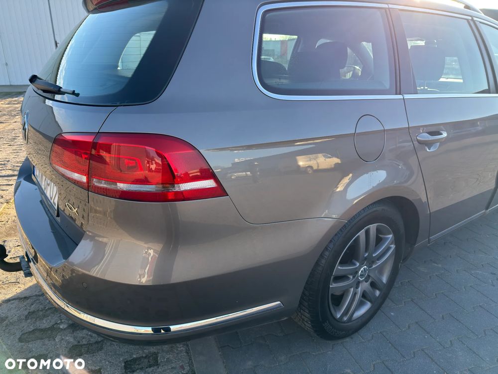 Volkswagen Passat 1.6 TDI Comfortline - 9