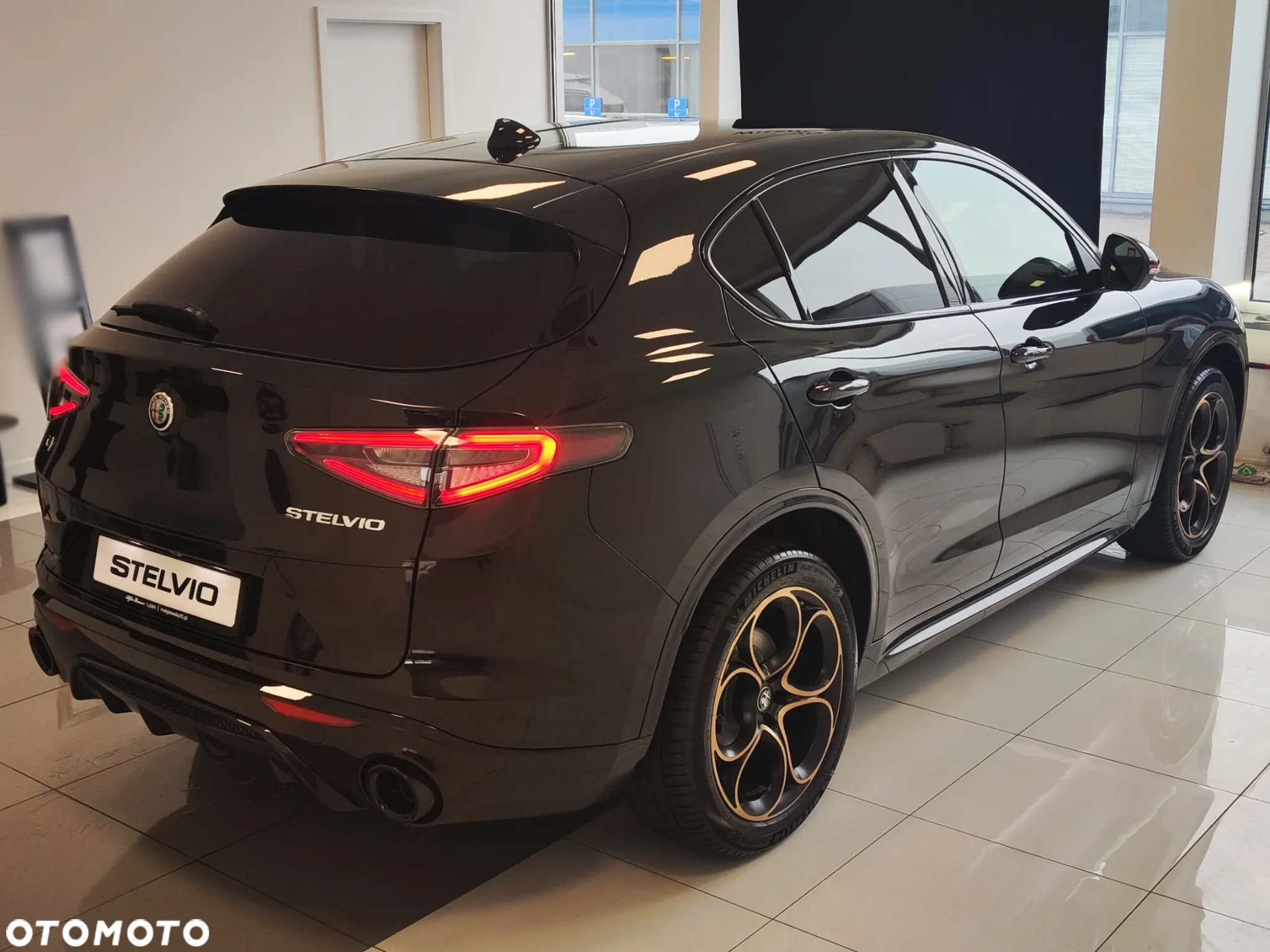 Alfa Romeo Stelvio 2.0 Turbo Intensa Q4 - 6