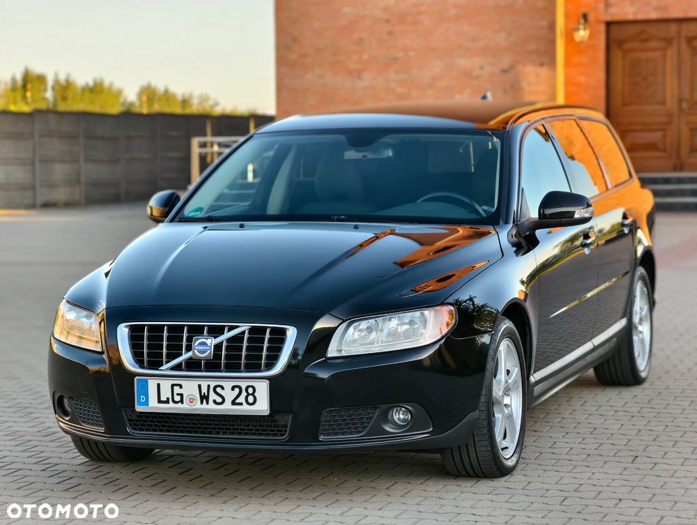 Volvo V70 2.0D Momentum - 1