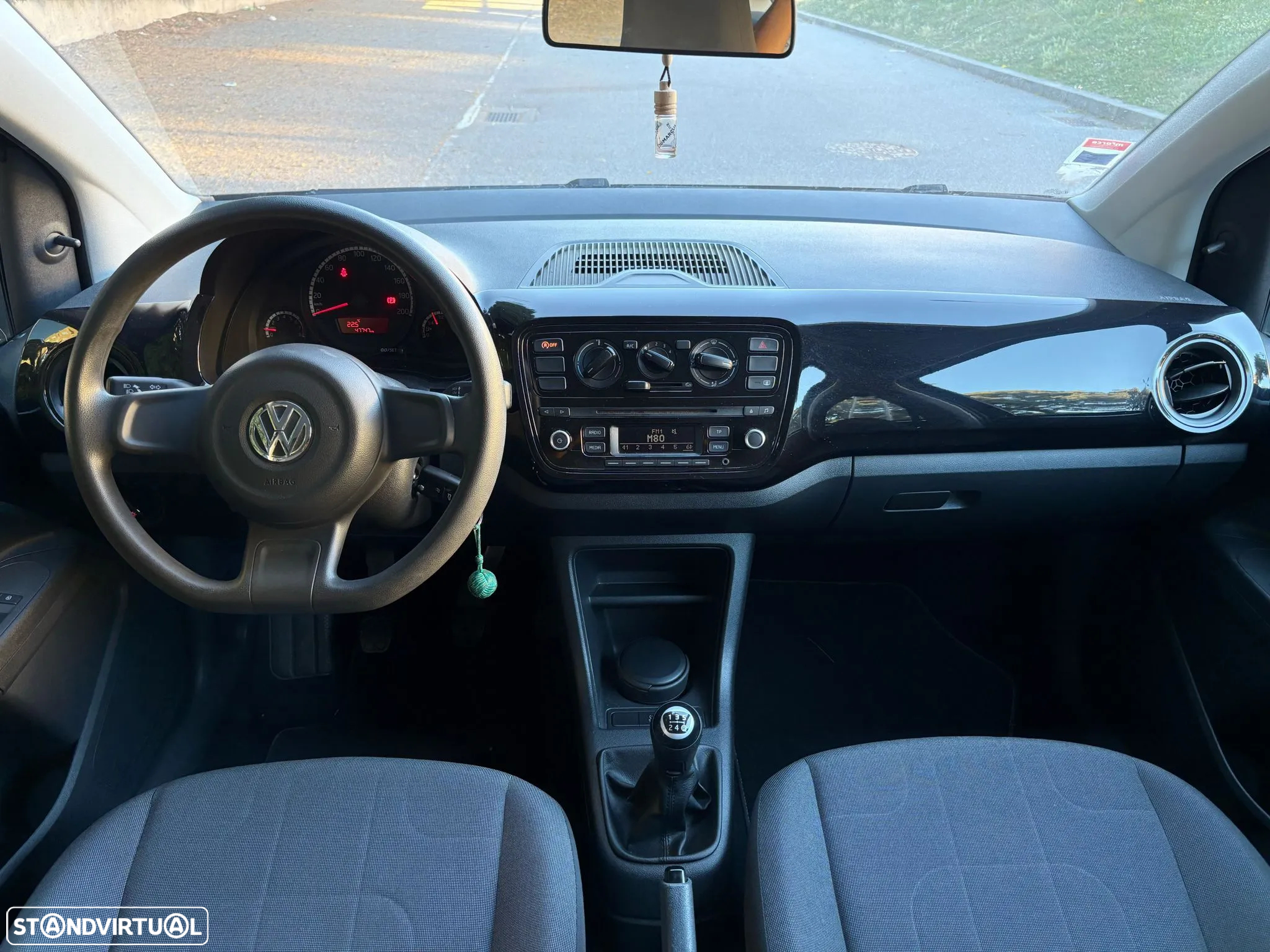 VW Up! 1.0 BlueMotion High - 4