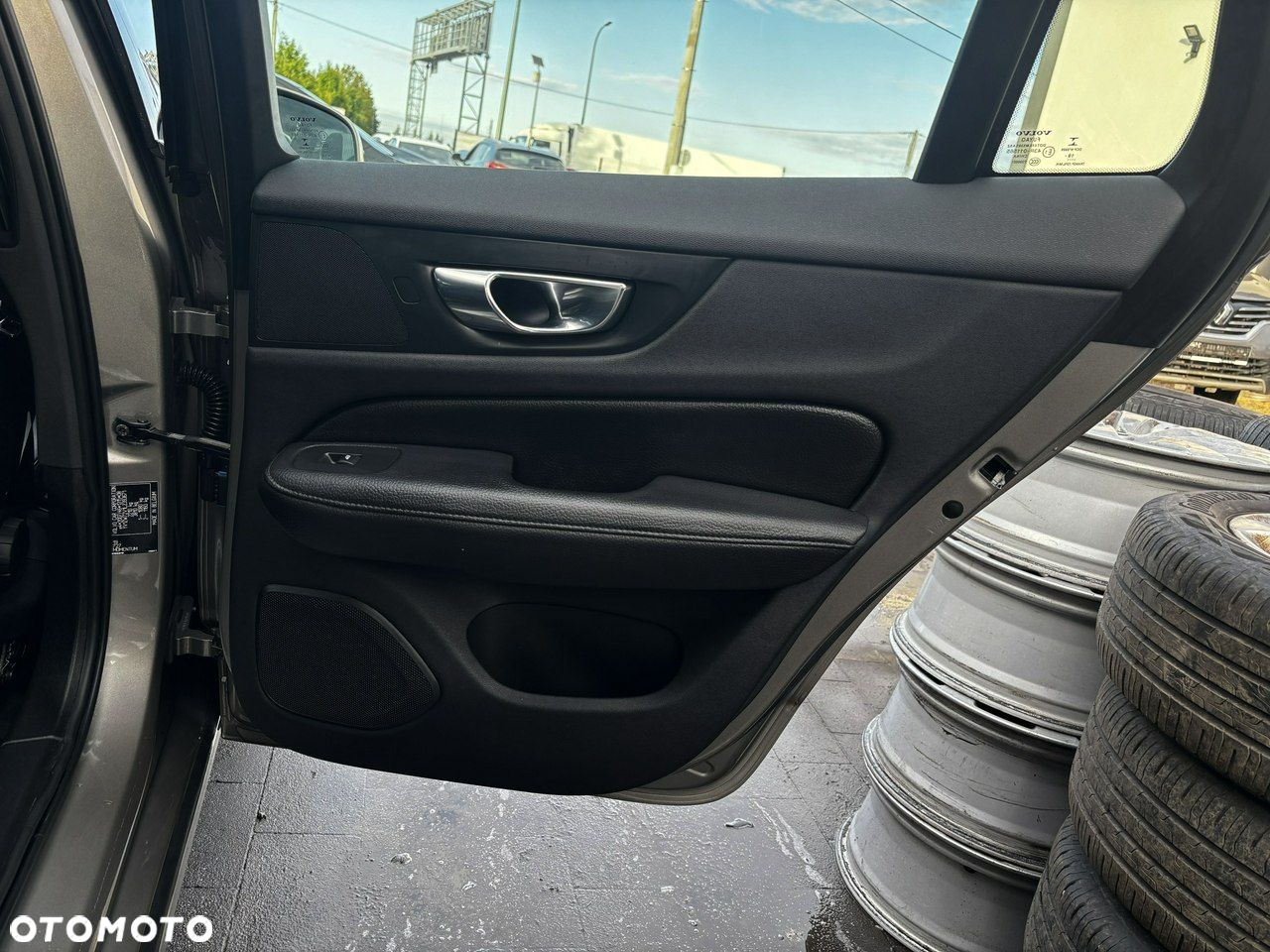 Volvo V60 - 16