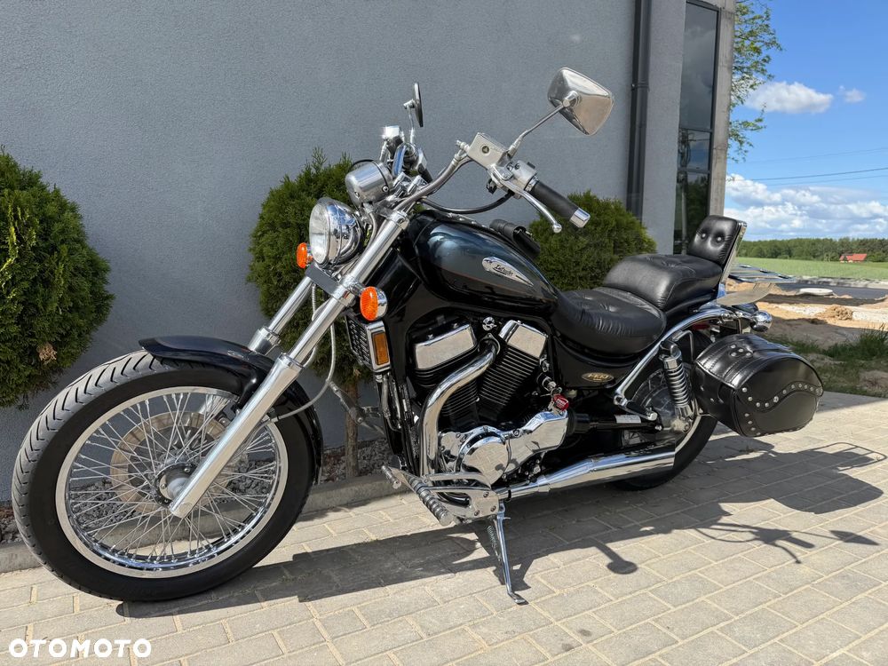 Suzuki Intruder - 38