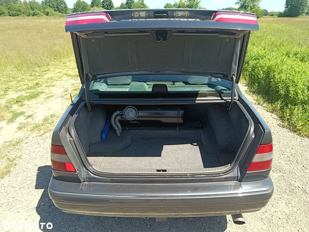Volvo Seria 900 - 8