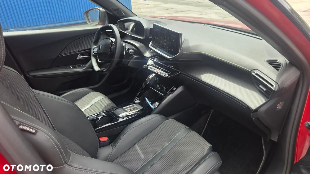 Peugeot 2008 - 6