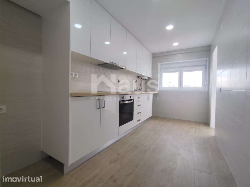 T3 totalmente remodelado com varanda - Grande imagem: 5/15