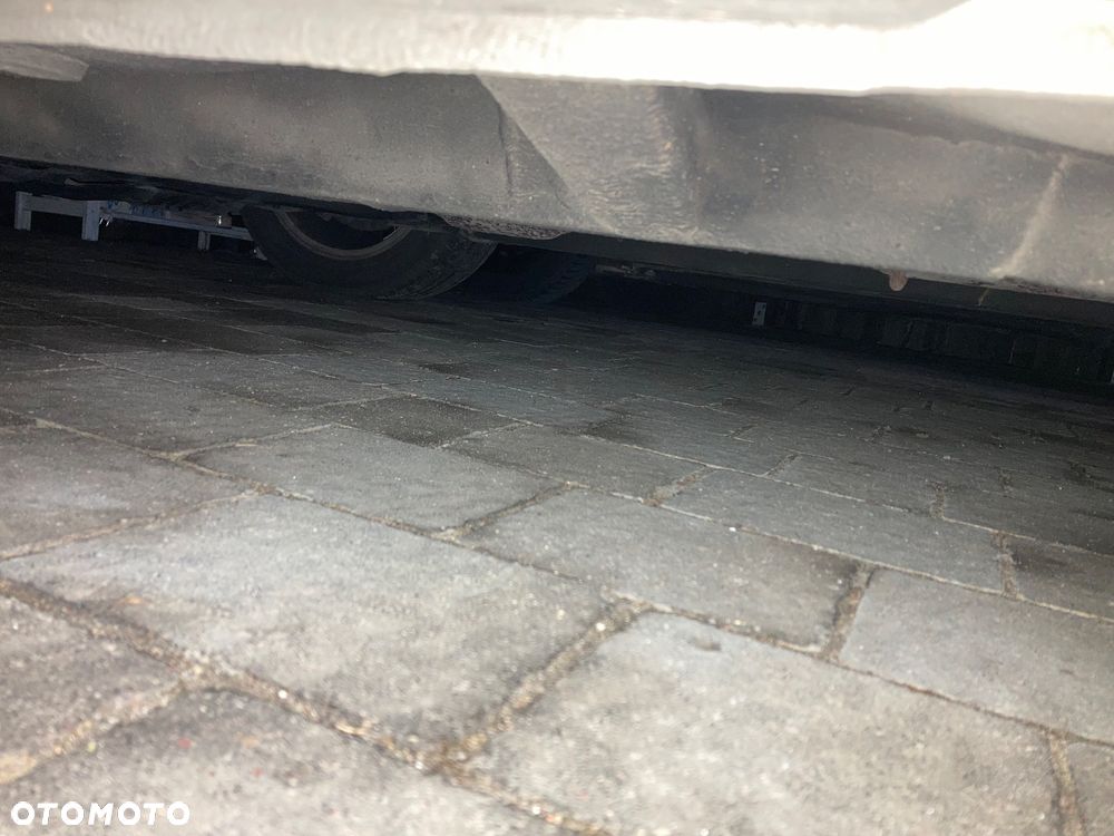 Toyota Avensis 1.8 VVT-i Sol - 25