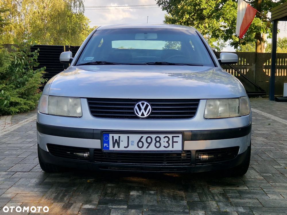 Volkswagen Passat - 14