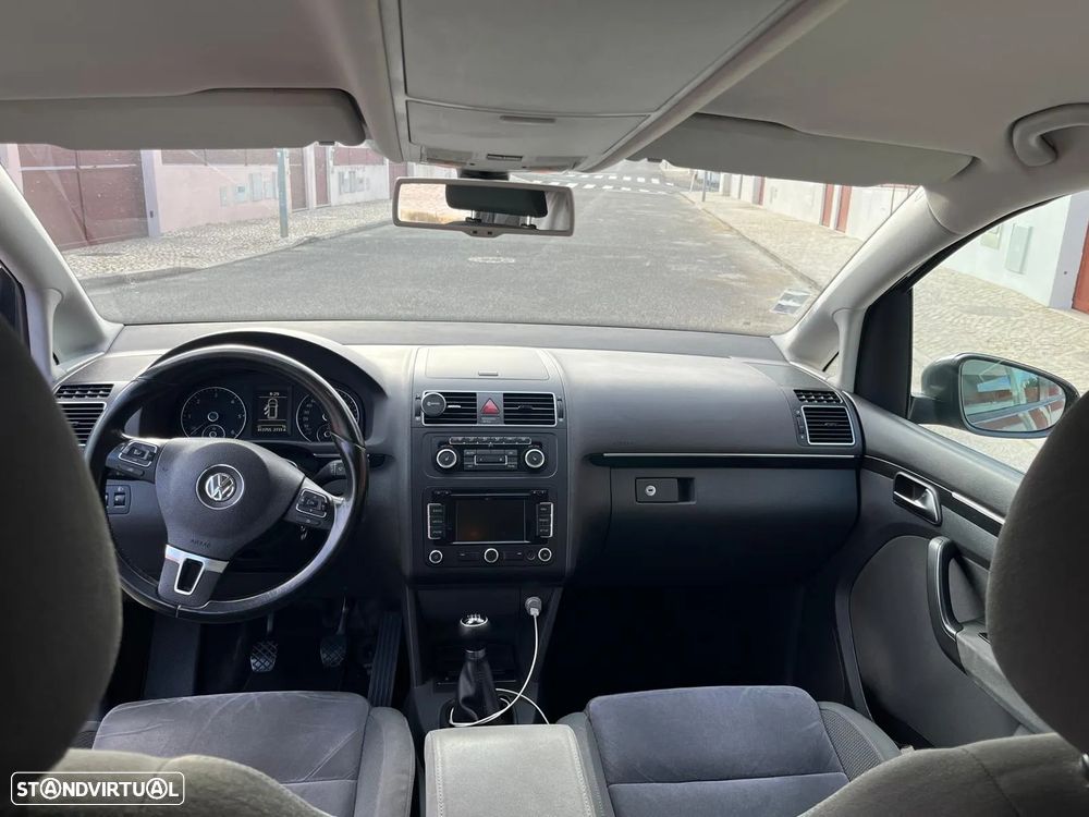 VW Touran - 16