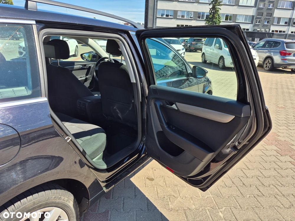 Volkswagen Passat 2.0 TDI DPF Comfortline - 15