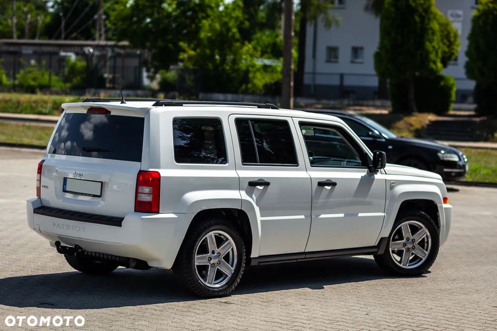Jeep Patriot - 8