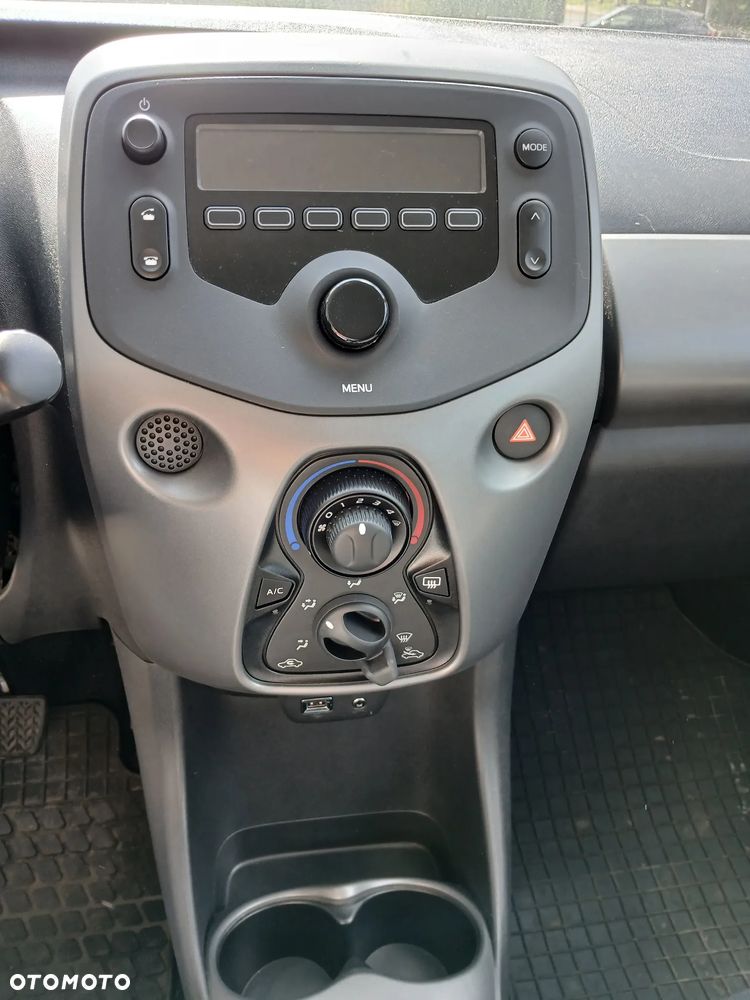 Toyota Aygo 1.0 VVT-i Color Edition - 15