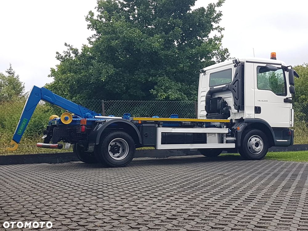 MAN TGL 12.220 HAKOWIEC SKIBICKI 4x2 KLIMA HAKOWIEC DO KONTENERÓW MANUAL 12T POD KONTENERY - 36