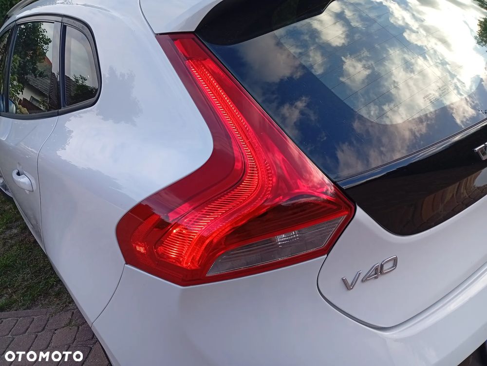 Volvo V40 D2 Momentum - 23