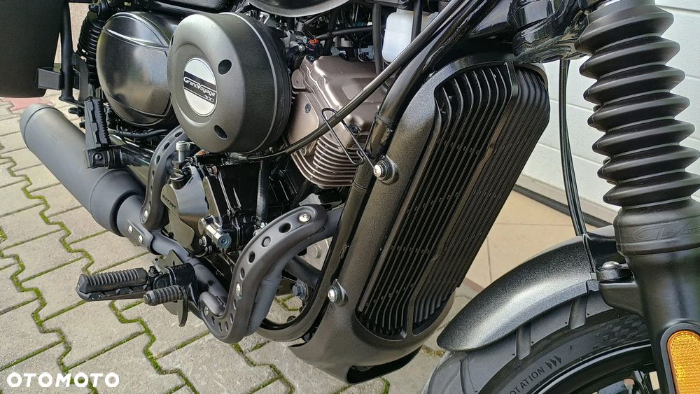 Hyosung GV - 7