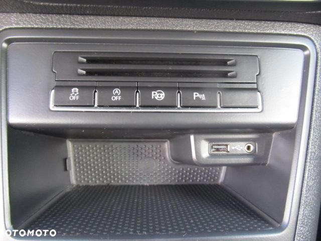 Volkswagen Tiguan 2.0 TDI SCR BlueMotion Technology Lounge Sport & Style - 20