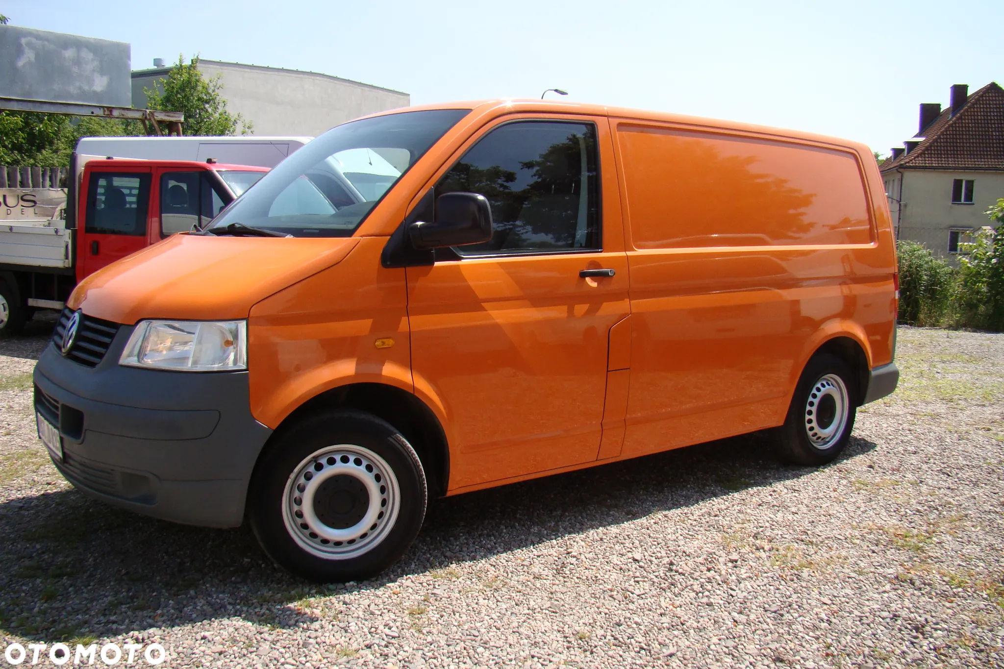 Volkswagen Transporter - 2