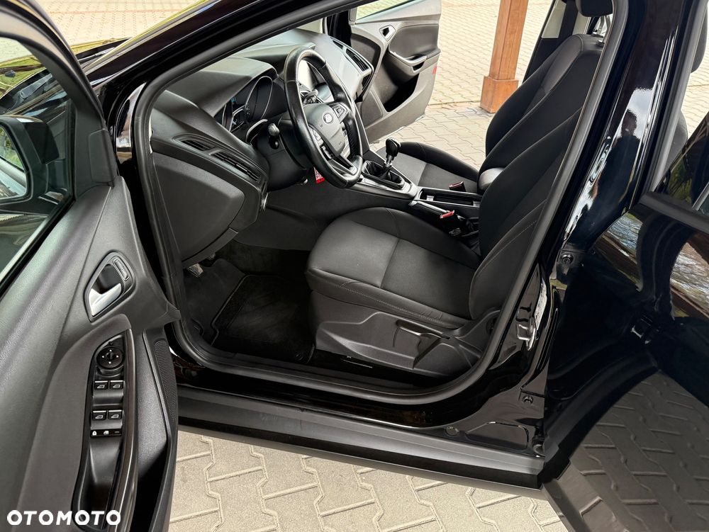 Ford Focus 2.0 EcoBlue Active Business - 18