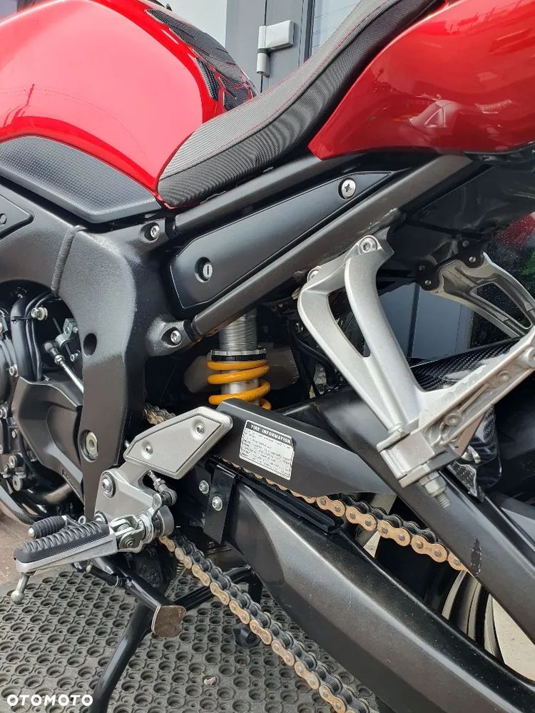 Yamaha FZ - 15