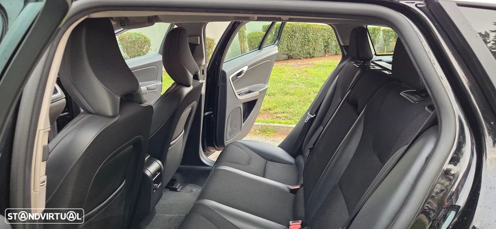 Volvo V60 - 16