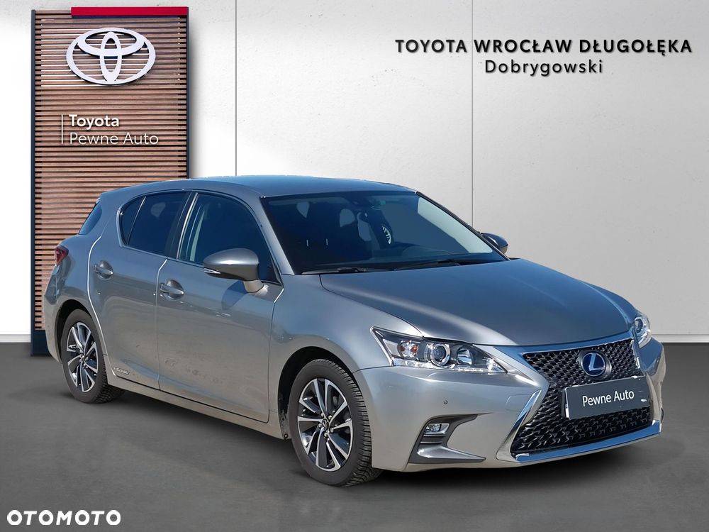 Lexus CT - 8