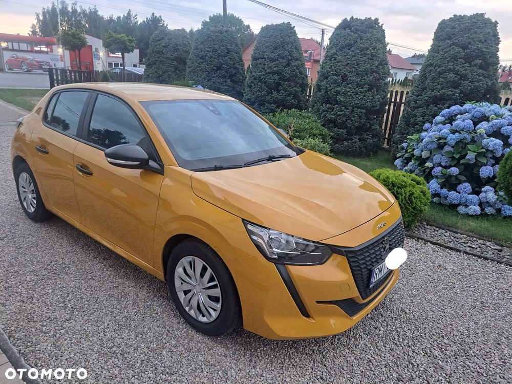 Peugeot 208 - 1