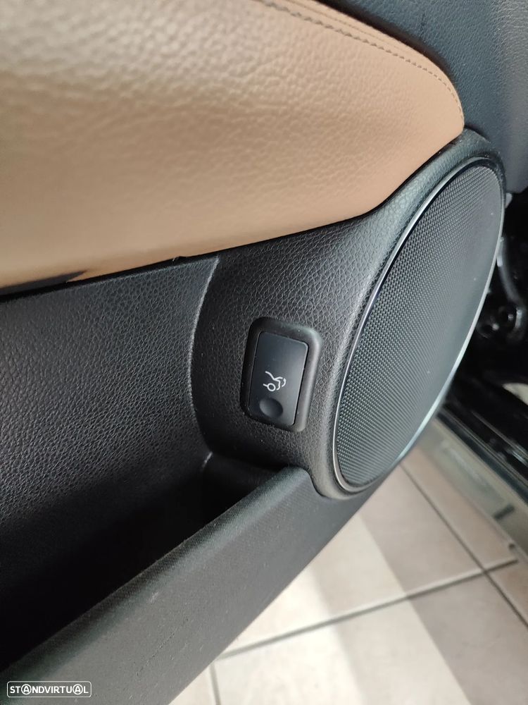 Mercedes-Benz C 220 CDI DPF BlueEFFICIENCY 7G-TRONIC Avantgarde Edition - 24