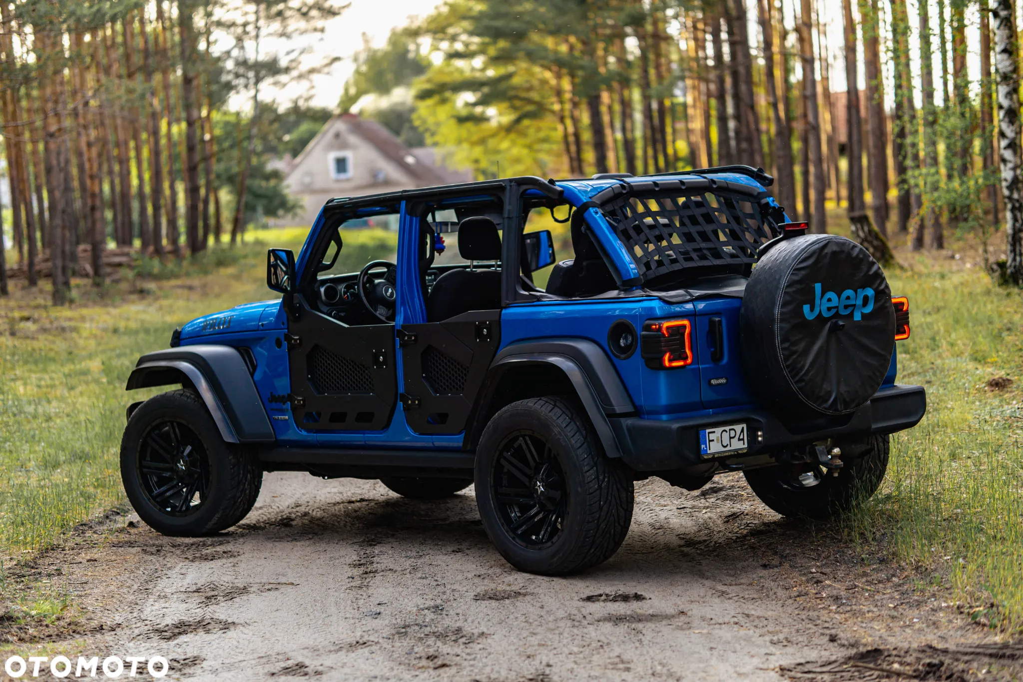 Jeep Wrangler - 11