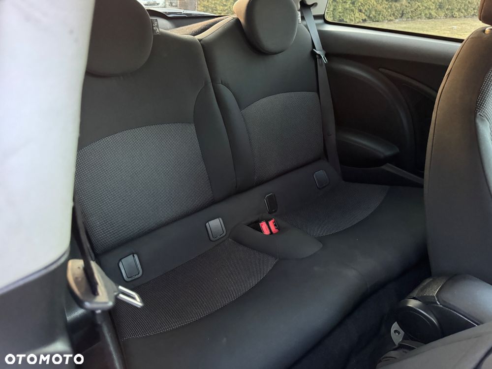 MINI Cooper D 50 Mayfair - 10