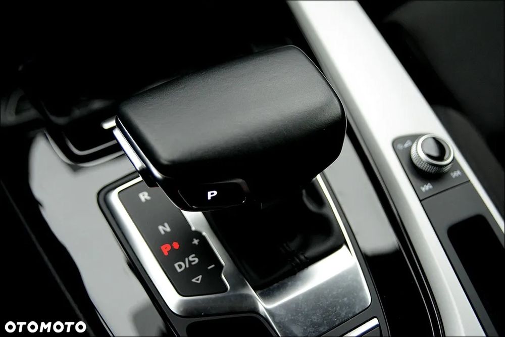 Audi A4 Avant 40 TFSI S tronic sport - 31