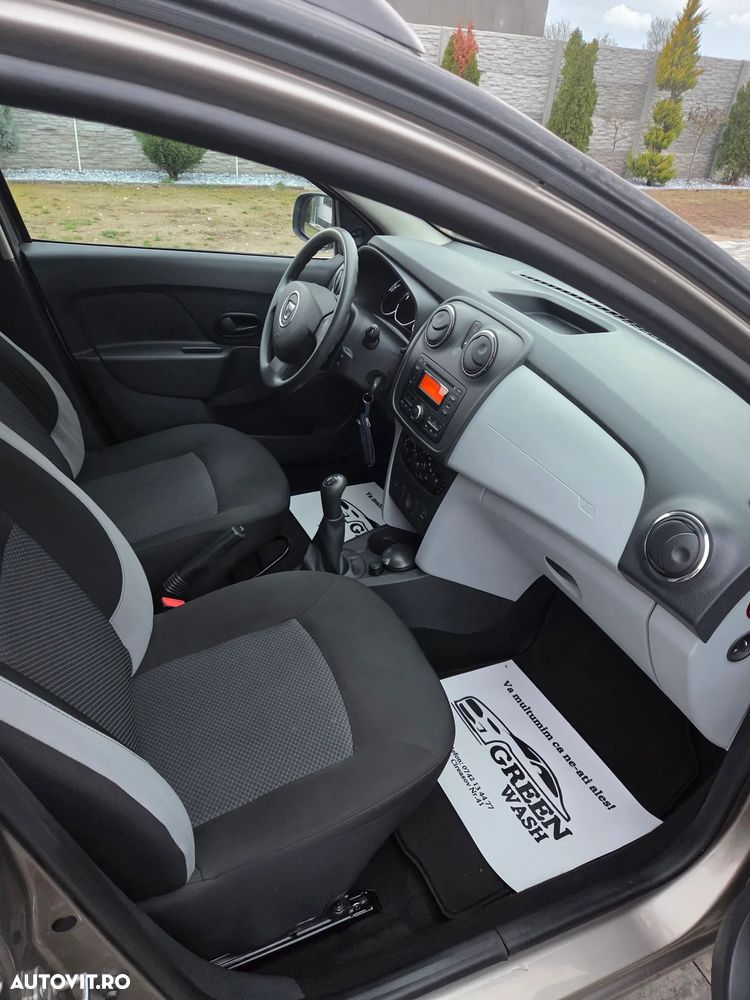 Dacia Logan 1.2 16V 75 Ambiance - 7