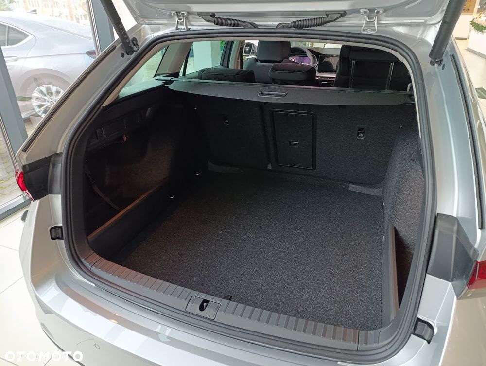 Skoda Octavia 1.5 TSI mHEV Edition 130 Selection DSG - 10