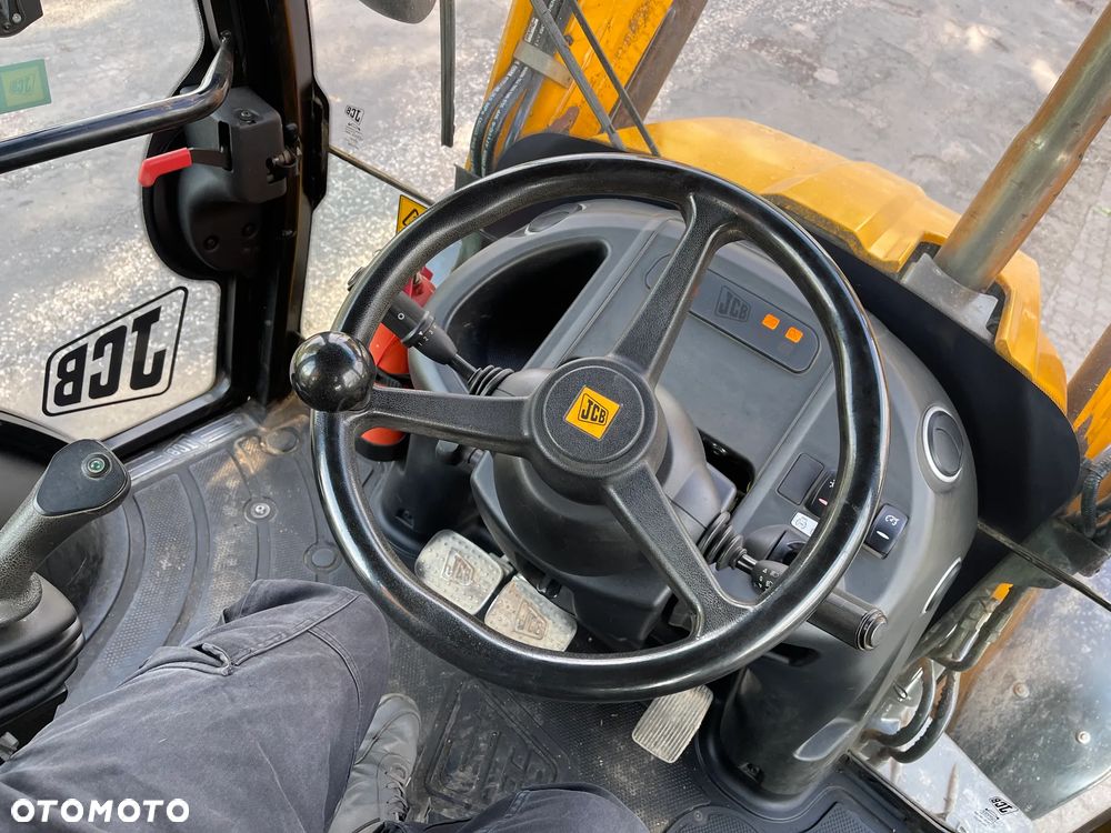 JCB Koparko Ładowarka Koparka Jcb 3CX Szczęka Krokodyl,Ramię z teleskopem_Bardzo ładna i zadbana_Cała W Oryginale Niemalowana_GOTOWA DO PRACY_Skrzynia biegów Mechaniczna 4 BIEGI_KLIMA - 14
