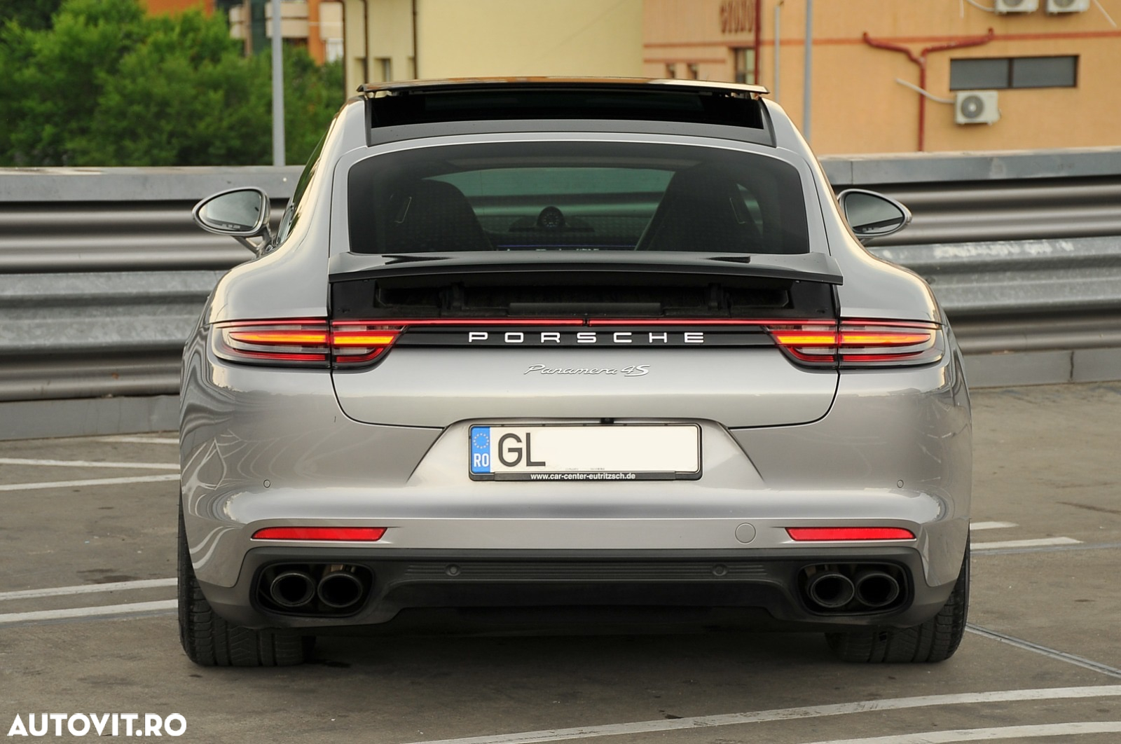 Porsche Panamera 4S - 7