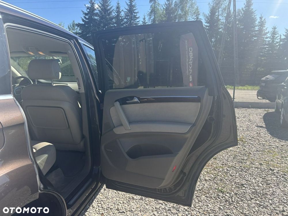 Audi Q7 - 32