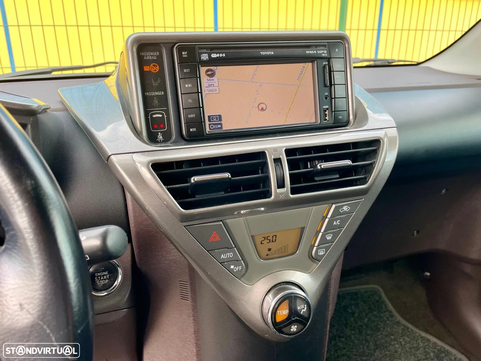 Toyota iQ 1.0 VVT-i 2 EP+NAVI+Bluetooth - 4