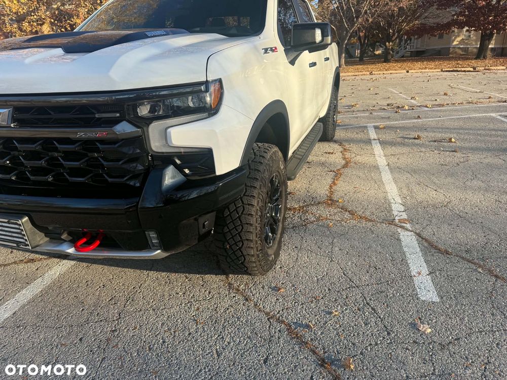 Chevrolet Silverado - 4