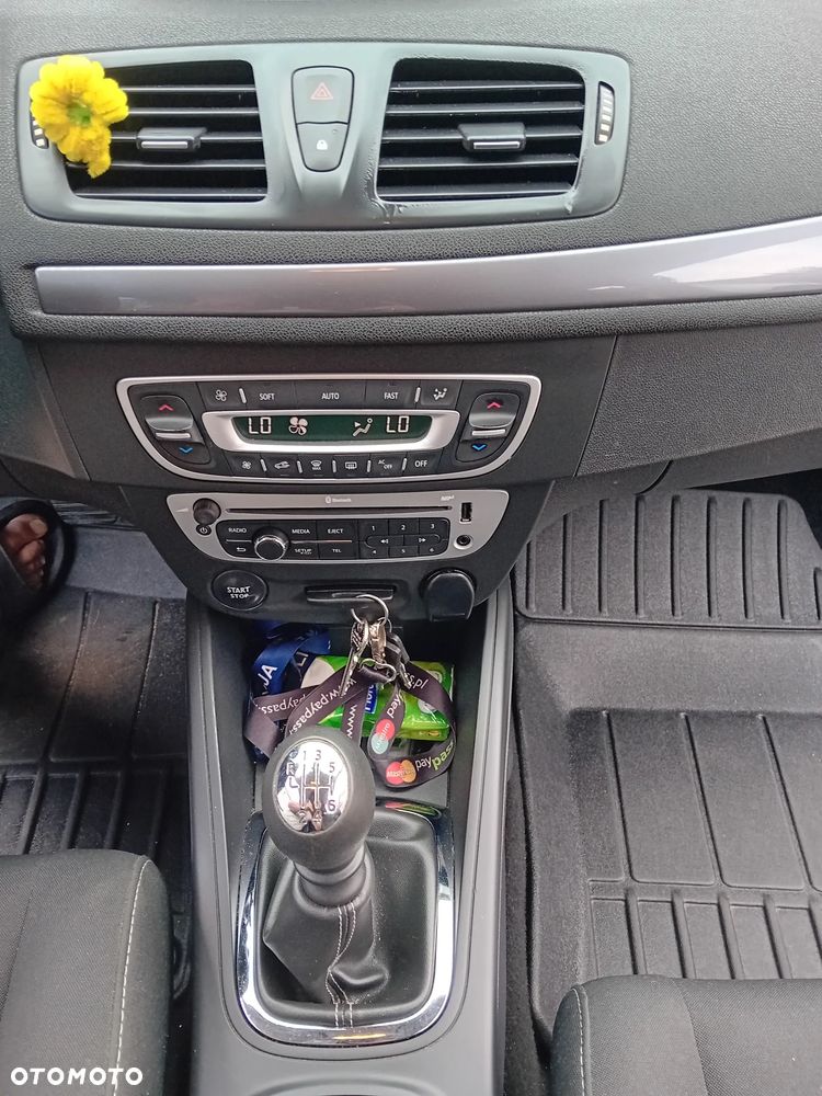 Renault Megane 1.2 Energy TCe Limited - 11