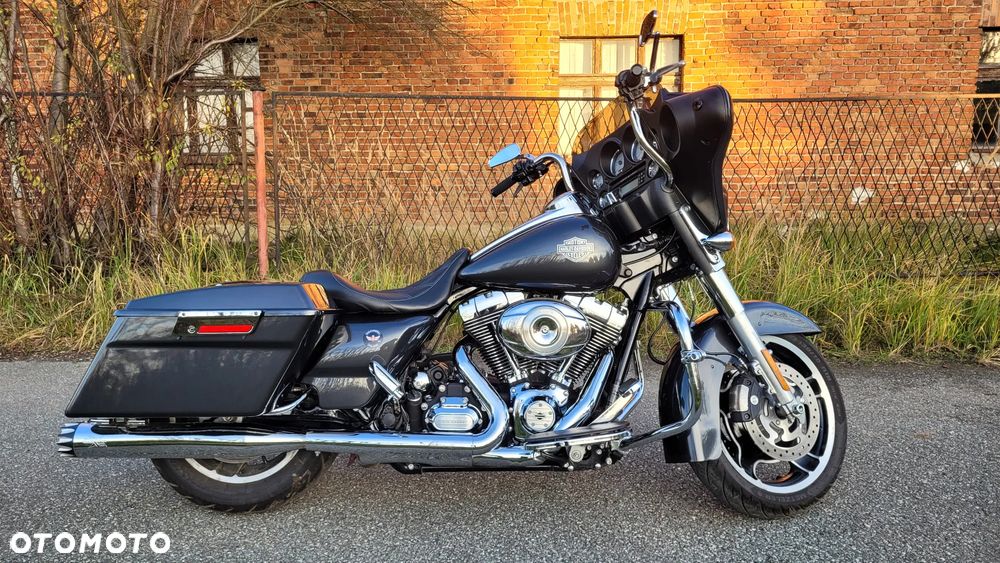 Harley-Davidson Touring Street Glide - 1