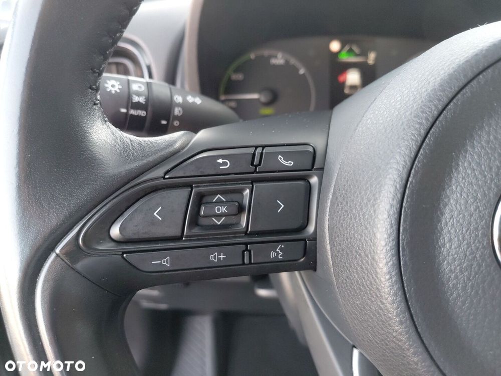 Toyota Yaris Hybrid 1.5 Comfort - 22
