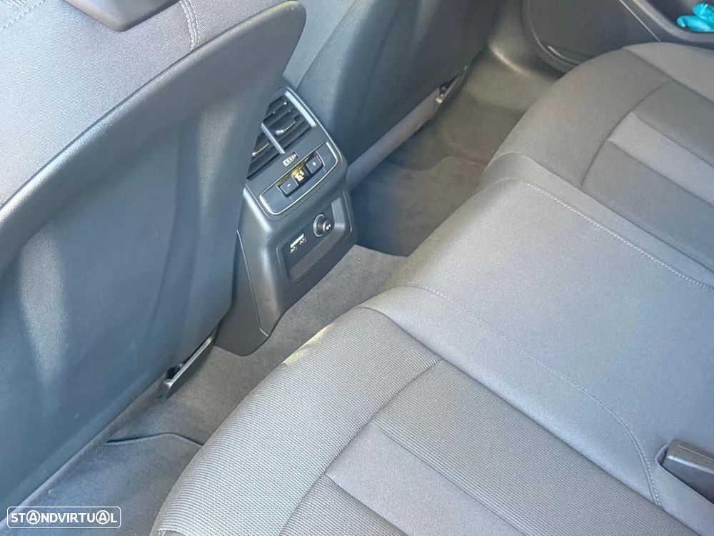 Audi A4 Avant 35 TDI S line S tronic - 18